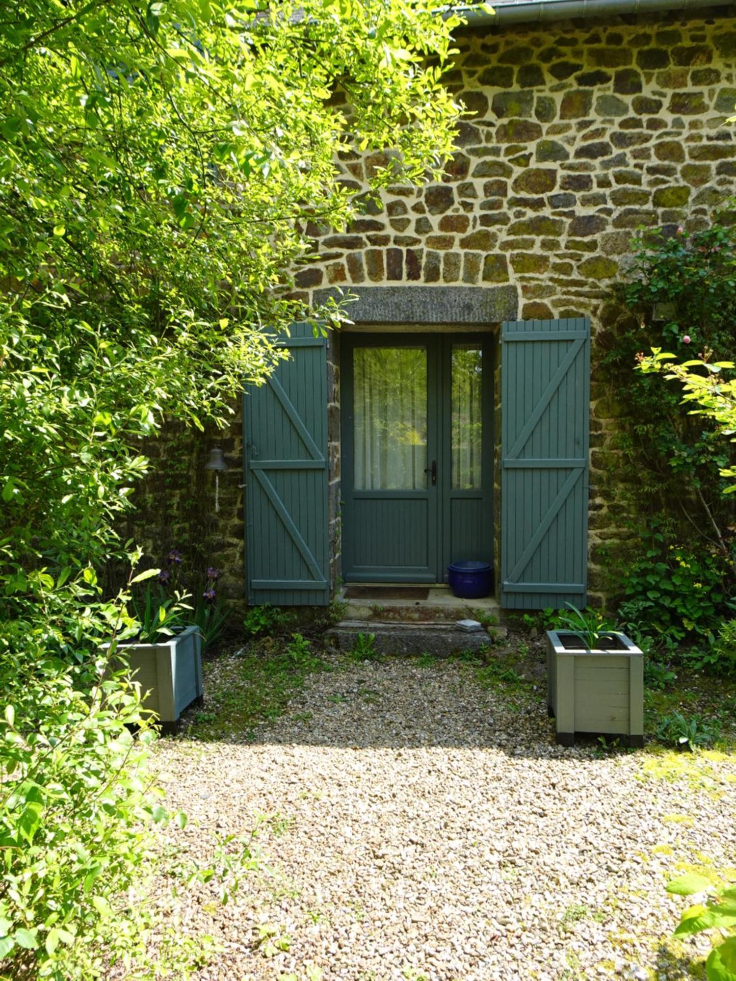 Bed and Breakfast Le Domaine Les Iffs Екстер'єр фото