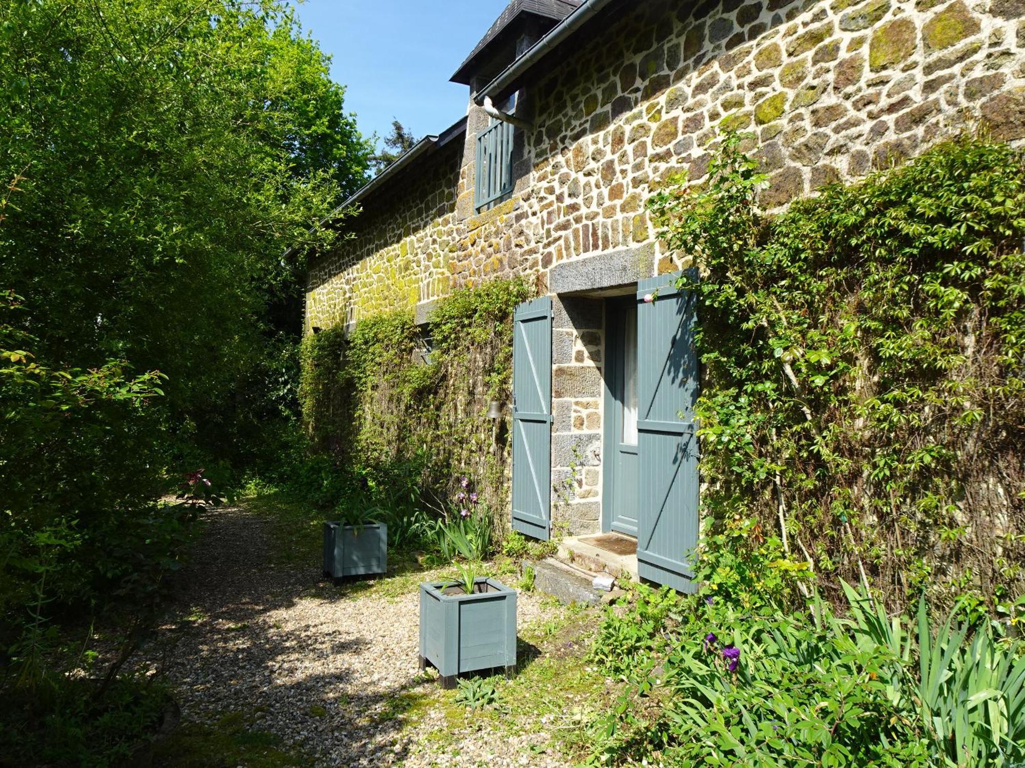 Bed and Breakfast Le Domaine Les Iffs Екстер'єр фото